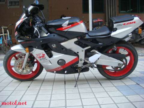 本田CBR22``