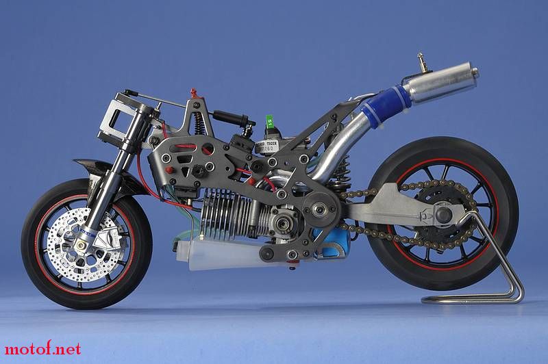 DUCATI2.jpg