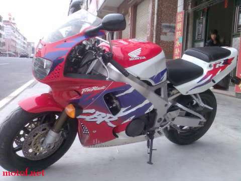 CBR919