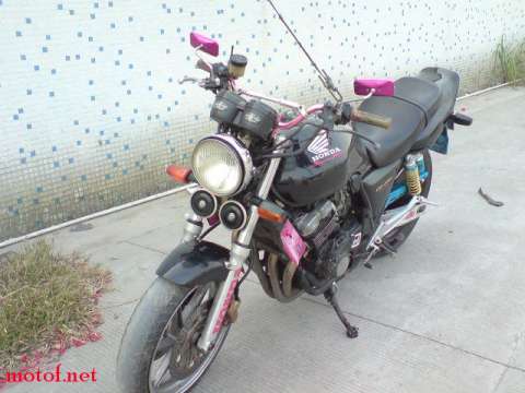 CB400