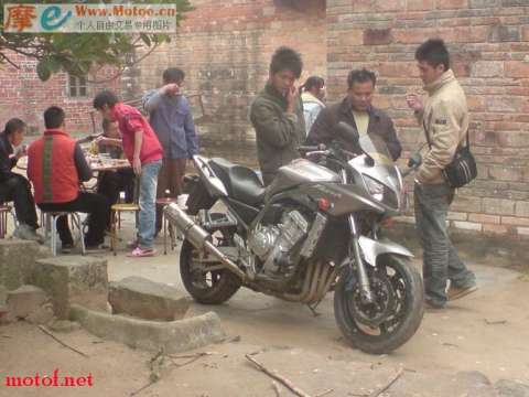FZ1000