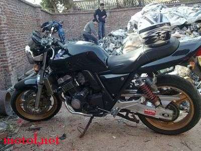 CB400