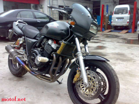 95CB400 R版