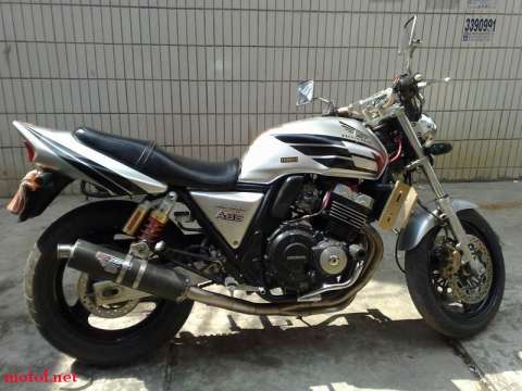 CB400