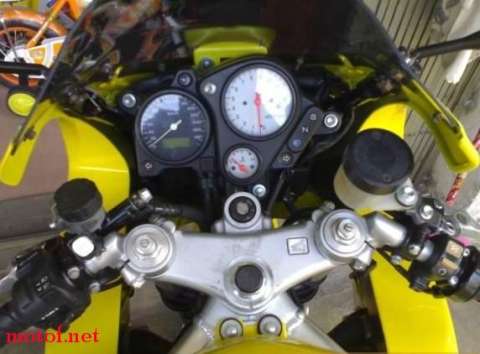 VTR1000