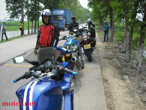 半路休息