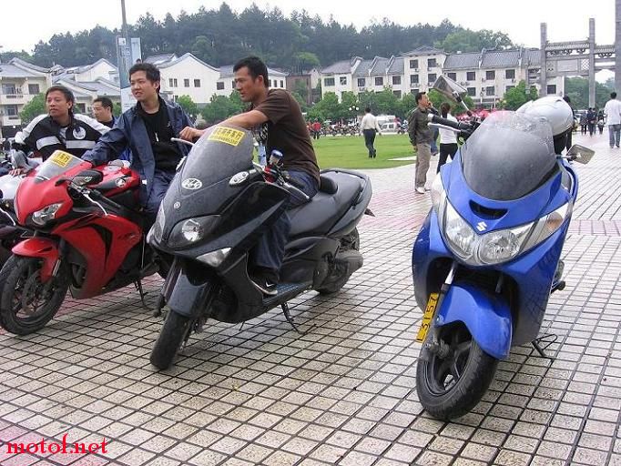 和TMAX在一起.JPG