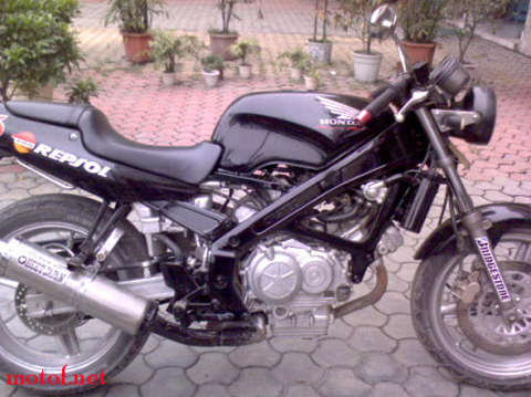 vt250