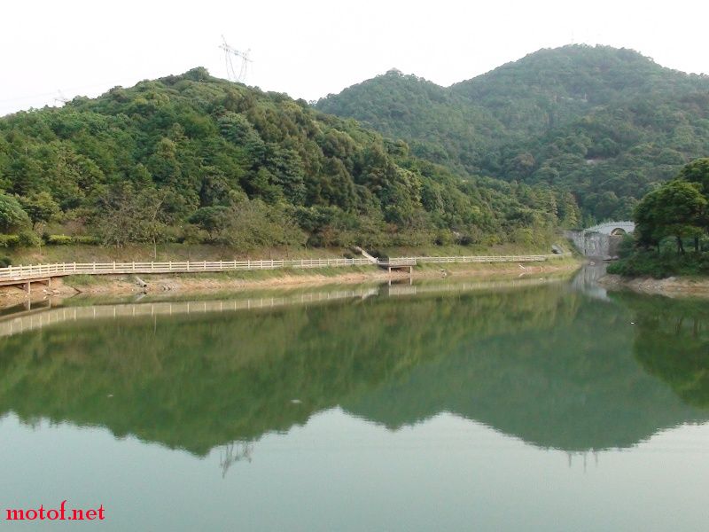 湖光山色,景色迷人