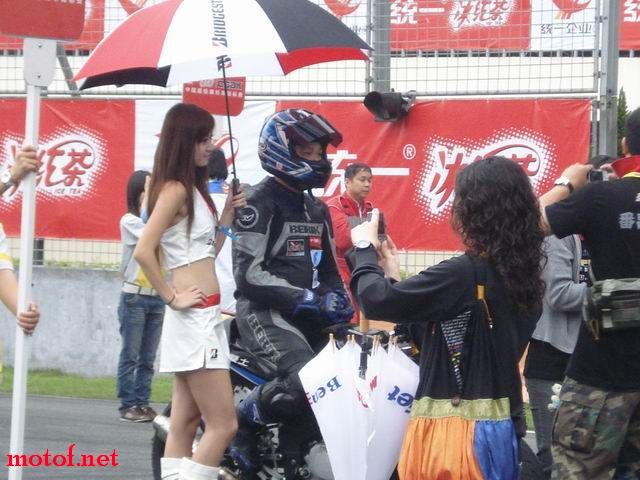 20090508_92950a323747224785843YOmwxnYejNW.jpg