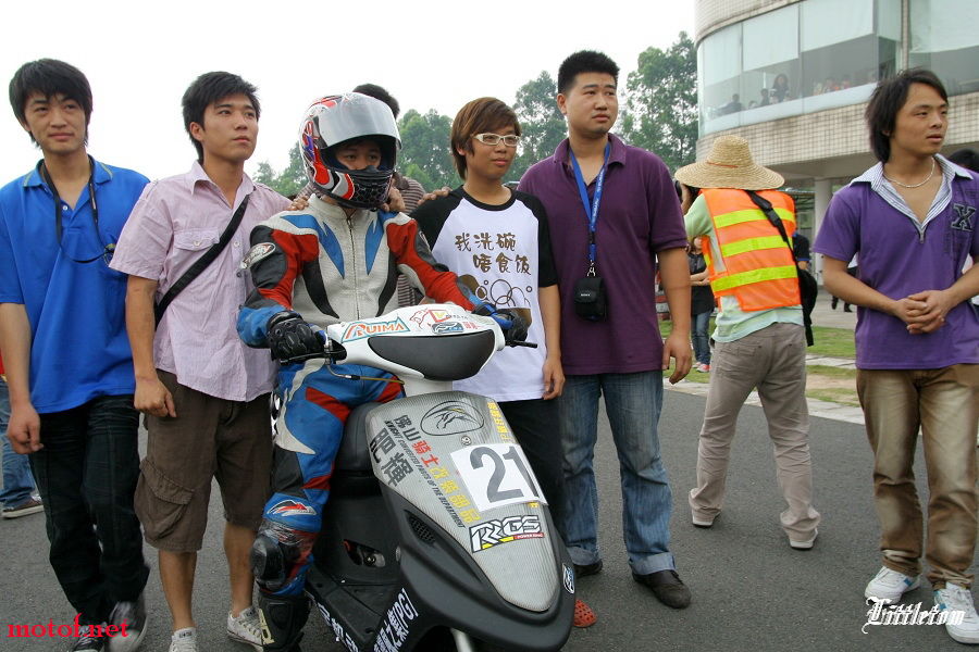nEO_IMG_IMG_7872_exposure.jpg