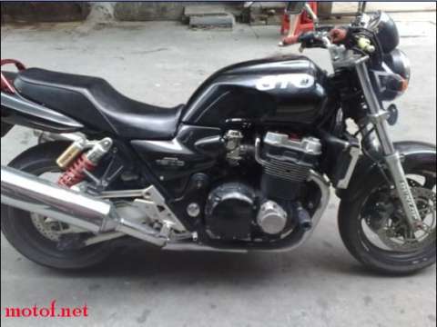 CB1300