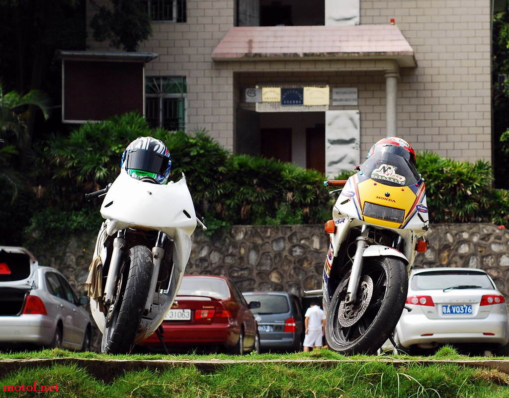 NSR250