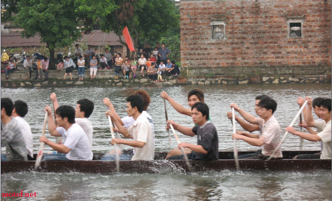哈哈~赞一下自己~我们正式比赛的人员下船训练了