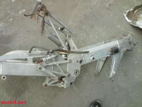 RS125车架