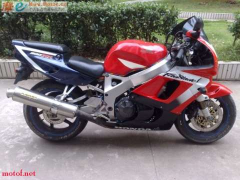 CBR900