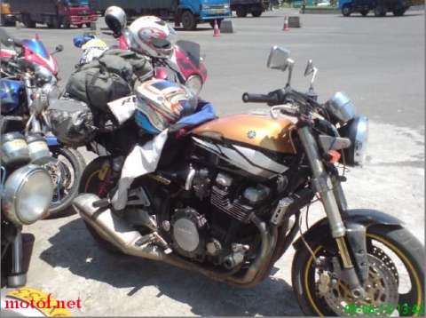 XJR1200