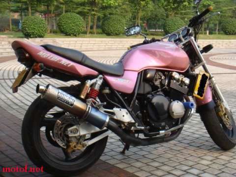 CB400