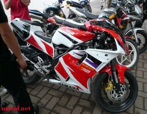 95TZR250