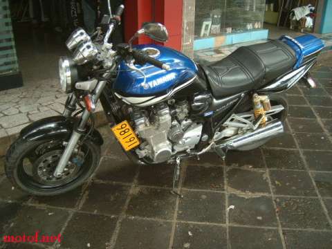 云南腾冲01年XJR1300