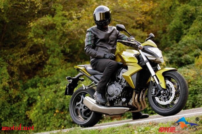 cb1000R`.jpg