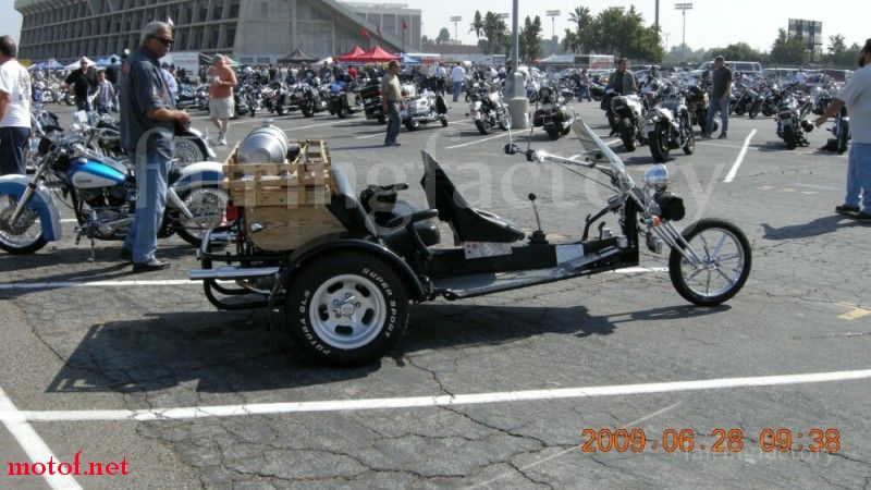 三輪車跑的快
