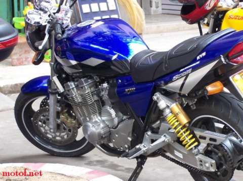 00xjr400