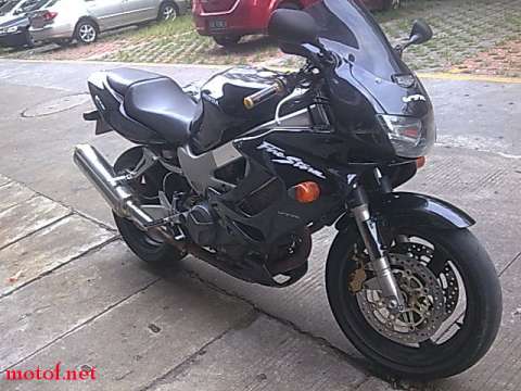 00年欧版VTR1000F