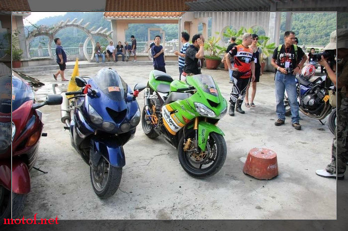 百色聚会之KAWASAKI2兄弟.jpg