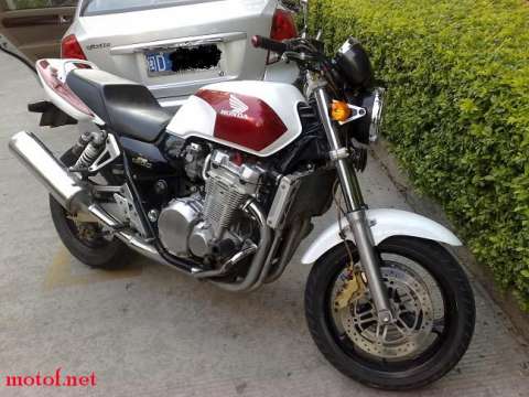 本田00年cb1300