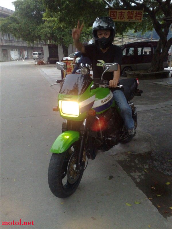 k1200.jpg