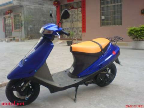 AG100 CB1300