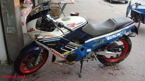 铃木GSXR72A