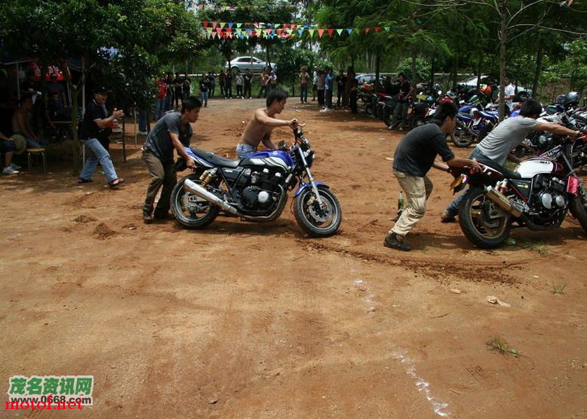 0908082017b04aec1439bbfda2.jpg