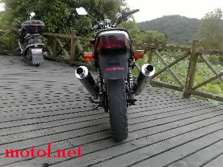 20090728102-001.jpg