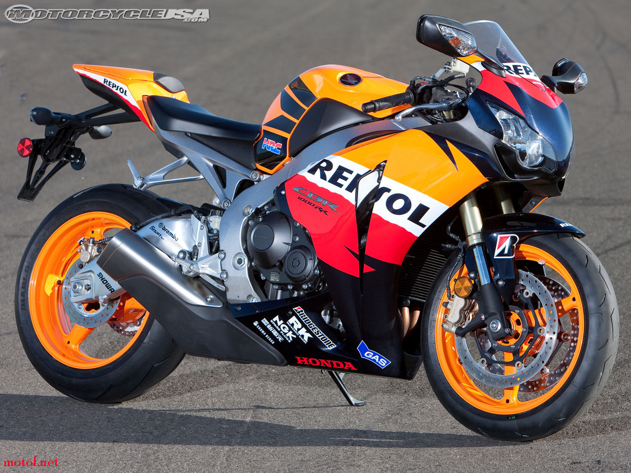 2009_cbr1000rr_static.jpg