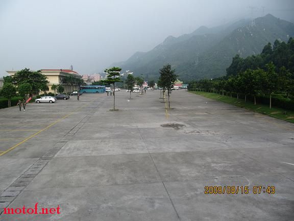 02.jpg