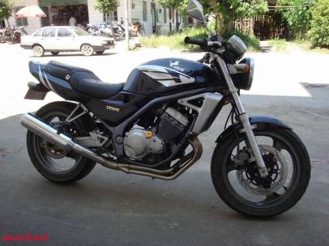川奇宝马250
