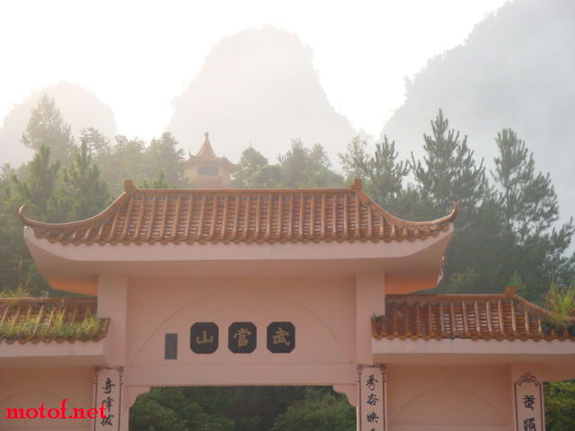 20090825_f346243afb0ec7ddf2737bPeQMeihr1a[1].jpg