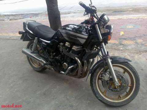 CB750