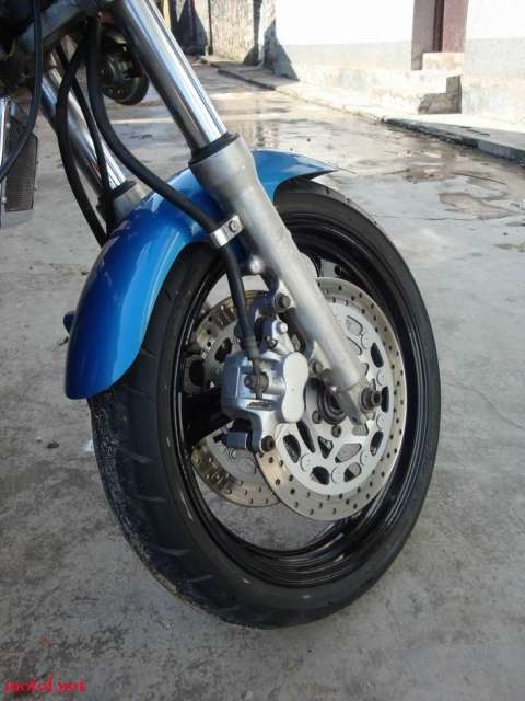 XJR400