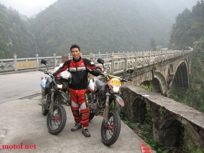 hsmoto_8_1445_54428e9e0383b6c.jpg