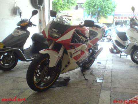 TZR250 V2
