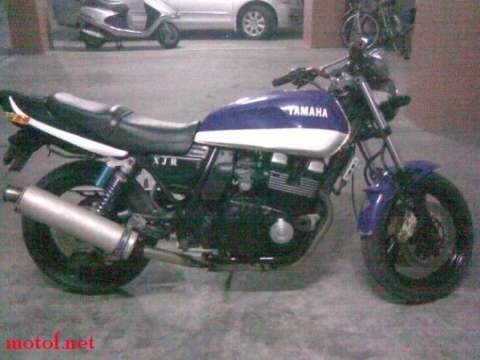 XJR400