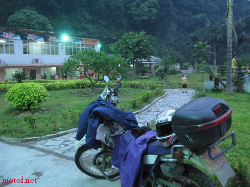 06.JPG
