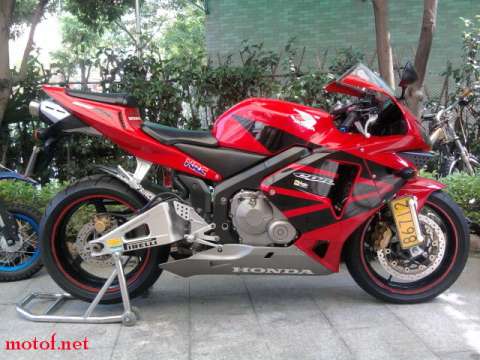 2005 CBR 600