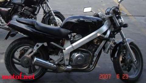 HONDA BROS650
