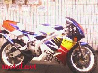 NSR250