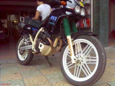 AX-1