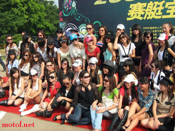 2b02a12qf30.jpg